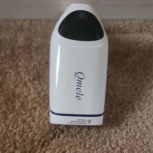 White Hair Removal Device